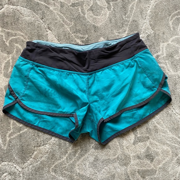 Lululemon Speed Up Low-Rise Short 2.5” - Picture 1 of 5